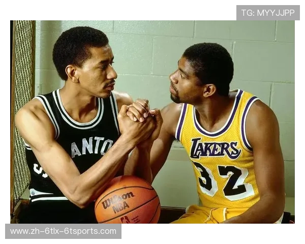 乔治·格文的得分艺术风格为马刺历史写下浓重一笔